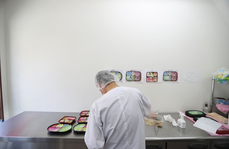 制限食を用意 | 伊丹市の宅配弁当なら宅食ライフ 伊丹店
